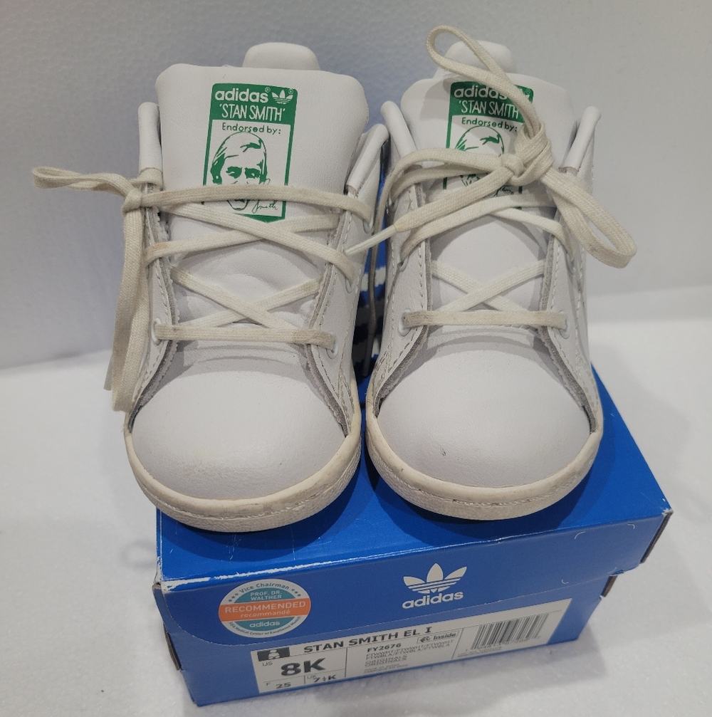 Adidas Toddler 5.5 Stan Smith White Sneakers- USED